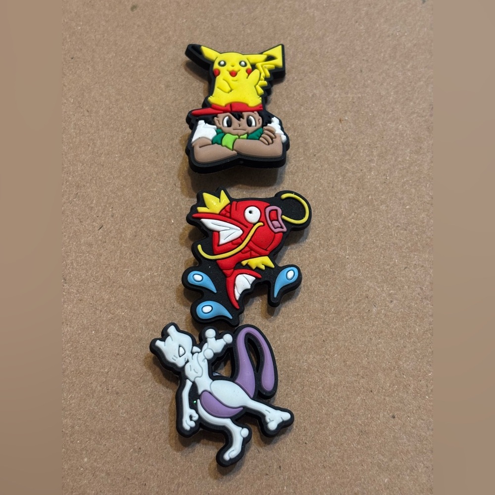 🩵💙Crocs 10 pc charm pikachu Colorful Cartoon Pet. - Picture 4 of 7